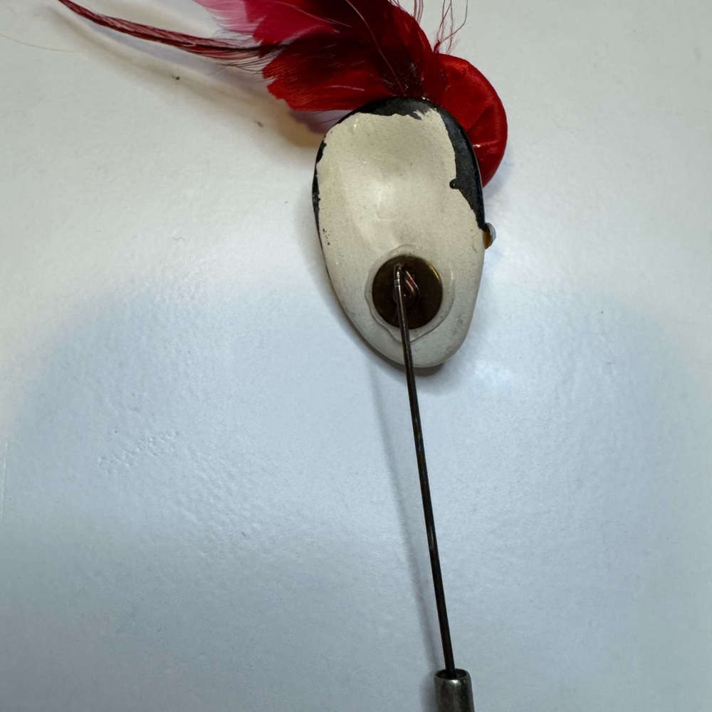 Vintage Face Brooch with Red Feather - Picture 2 of 2